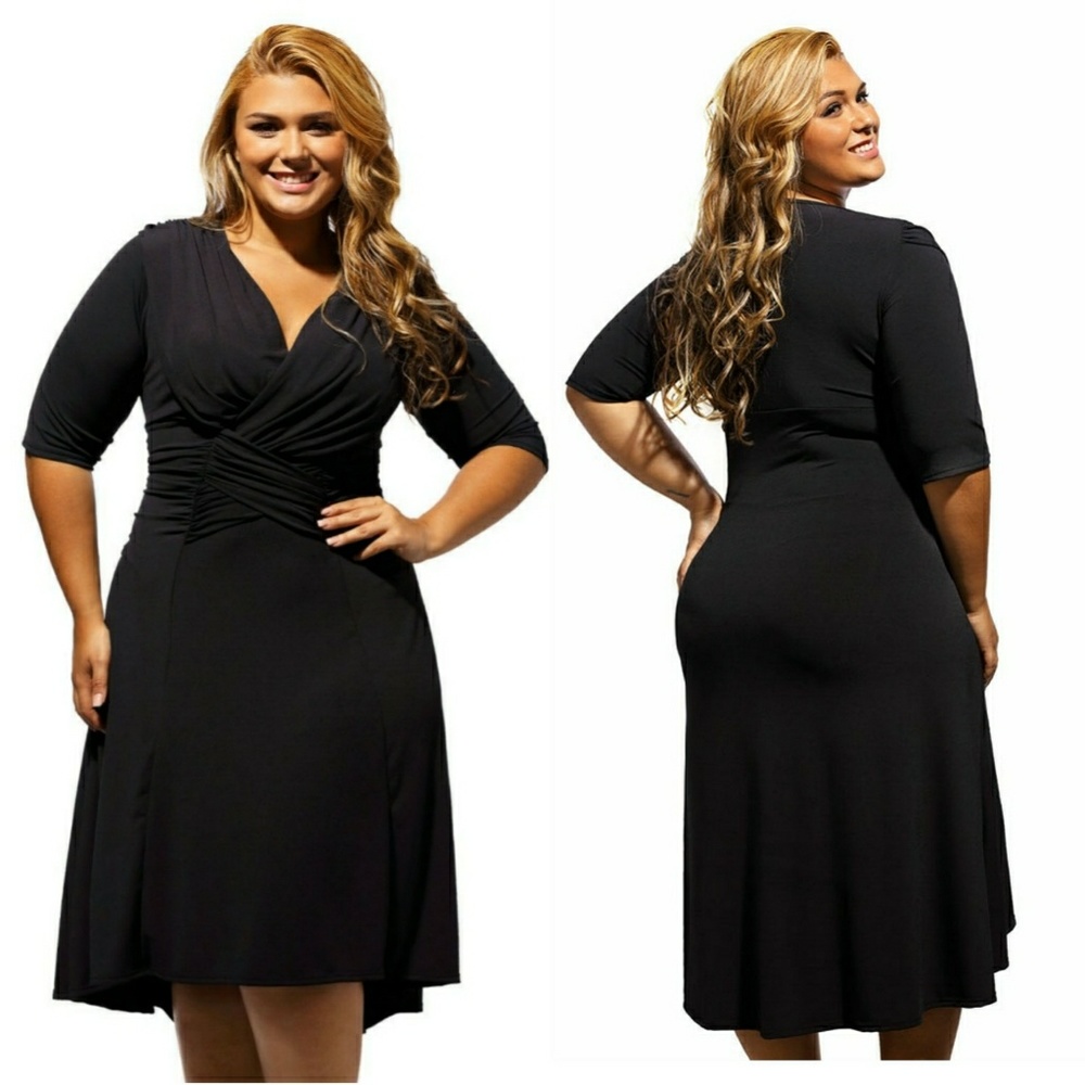 Black Curvaceous Ruched Dress